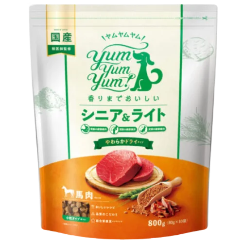 シニア犬用ドッグフード「yum yum yum! 馬肉 やわらかドライタイプ」のパッケージの画像
